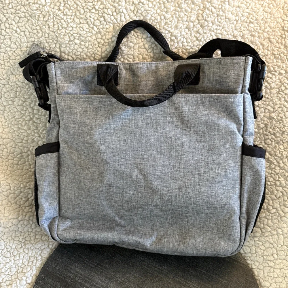 SKIP HOP Signature‎ Dialer Changing Bag Tote w/Changing Pad Textured Grey